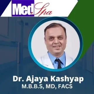الدكتور أجايا كاشياب أفضل جراح تجميل في الهند
