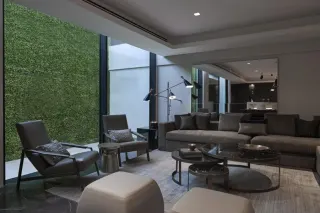 مستشار عقاري في دبي | Flair Properties International